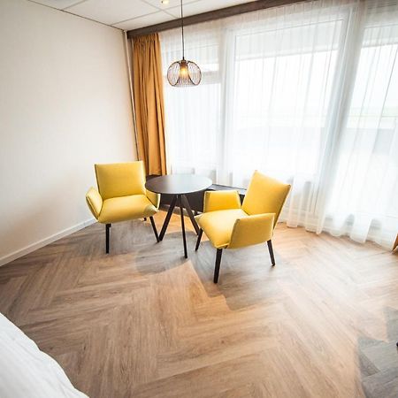 זווארטסלאוס Hotel Zwartewater מראה חיצוני תמונה