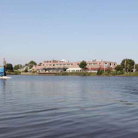 זווארטסלאוס Hotel Zwartewater מראה חיצוני תמונה